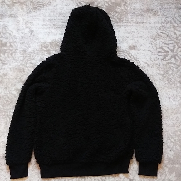 !!NWT!!MARC NEW YORK, BY ANDREW MARC, WOMEN'S BLACK HOODIE, SIZE MED - Picture 2 of 7